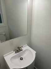 2715 Greenville Hwy in Flat Rock, NC - Building Photo - Building Photo