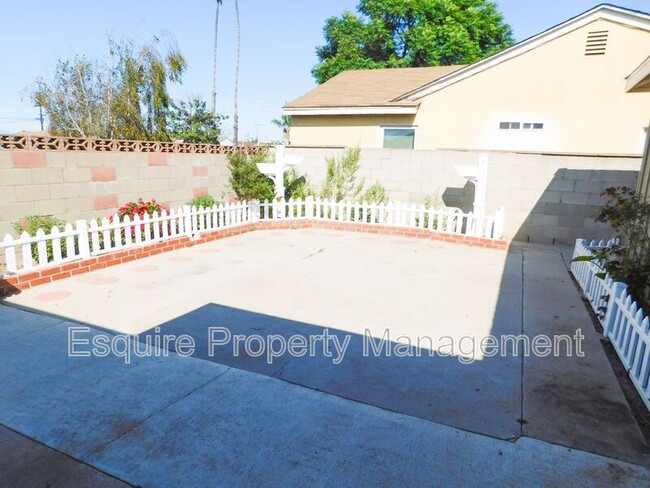 216 Nectarine St in Oxnard, CA - Building Photo - Building Photo