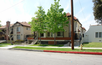 1037 Linden Ave in Glendale, CA - Building Photo - Building Photo