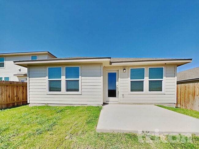 5105 Sidesaddle Dr in Georgetown, TX - Building Photo - Building Photo