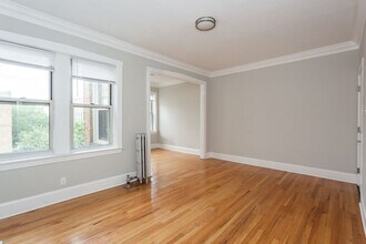 1836 N Humboldt Blvd, Unit 1B in Chicago, IL - Building Photo - Building Photo