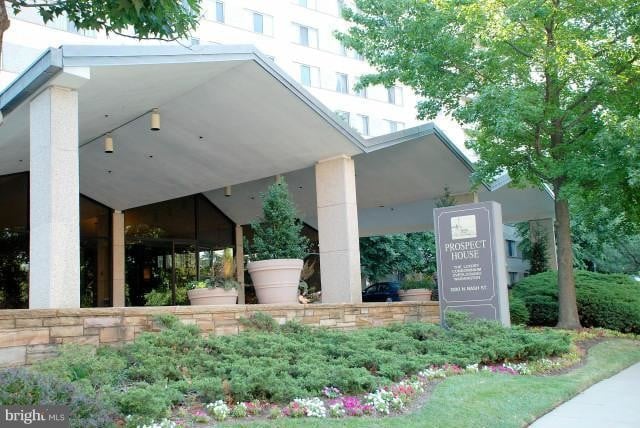 property at 1200 N Nash St