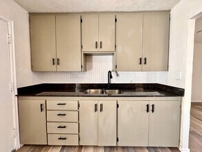 3516 S St Clair Ave in Oklahoma City, OK - Foto de edificio - Building Photo