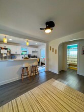 1-25th 1/2 2nd St N in St. Petersburg, FL - Building Photo - Building Photo