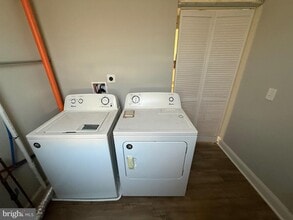 4028 W Girard Ave in Philadelphia, PA - Building Photo - Building Photo