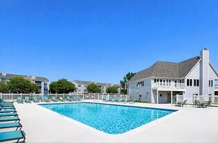 Central Park Apartments in Okemos, MI - Building Photo