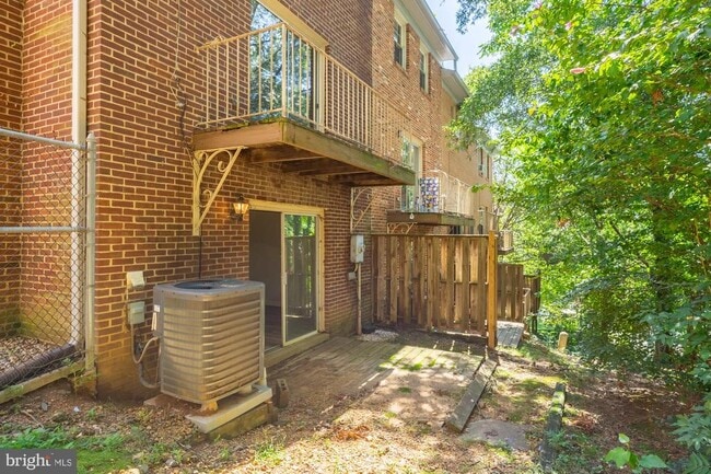 1204 N Wayne St in Arlington, VA - Building Photo - Building Photo