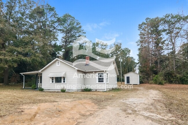 154 Pine Cir in Lagrange, GA - Building Photo - Building Photo