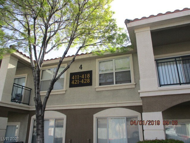 property at 2900 Sunridge Heights Pkwy
