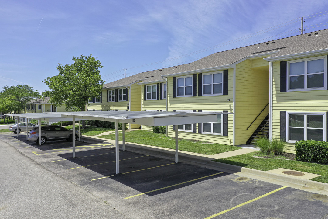 Eaglerock Village Apartments in Wichita, KS - Foto de edificio