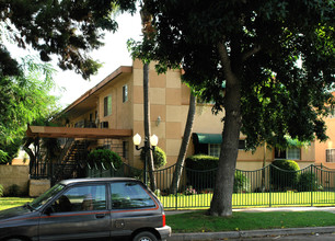 Vesta Villas in Ontario, CA - Foto de edificio - Building Photo