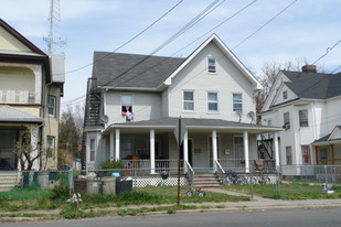 153 Garfield Ave Apartments