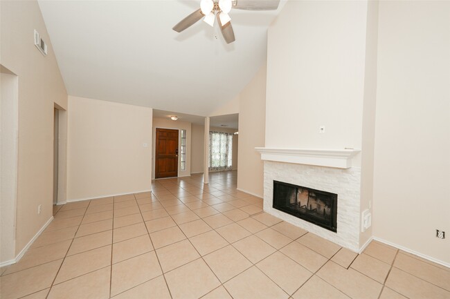 property at 3247 N Mason Rd