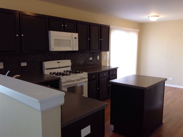 790 Dogwood Ln in Lake In The Hills, IL - Building Photo - Building Photo