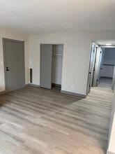 3553 Kimberly Downs Rd in Davenport, IA - Building Photo - Building Photo