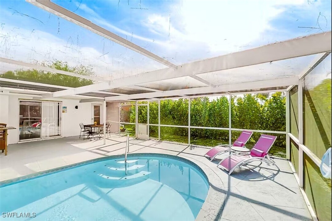 4502 Parrot Ave in Naples, FL - Building Photo