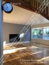 13217 SE 54th Pl in Bellevue, WA - Building Photo - Building Photo