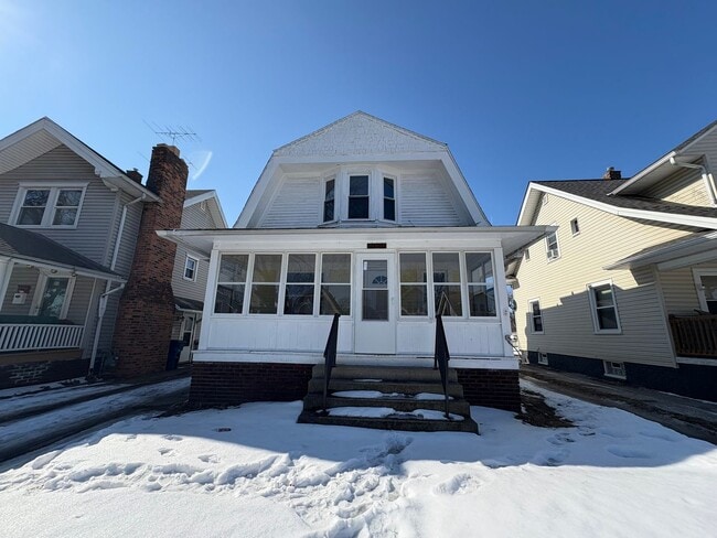 property at 926 Ogden Ave