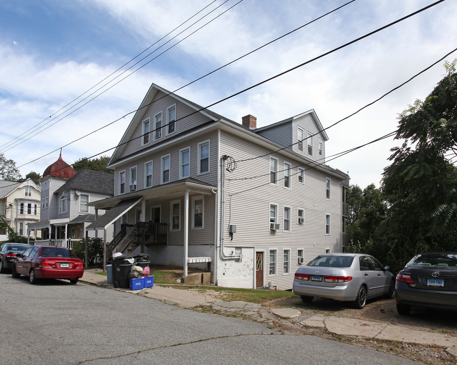 31-35 Fairmount St in Norwich, CT - Building Photo