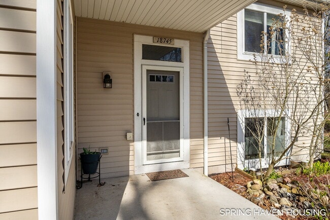 18743 144th Ave in Spring Lake, MI - Building Photo - Building Photo