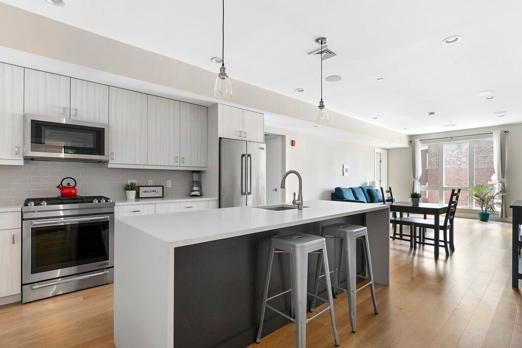 488 Dorchester Ave in Boston, MA - Building Photo
