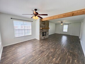 251 Cross Point Cove, Unit 6-6-605 in Collierville, TN - Building Photo - Building Photo