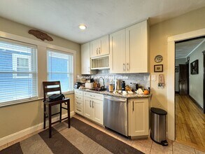 77 Fairfax St in Somerville, MA - Building Photo - Building Photo