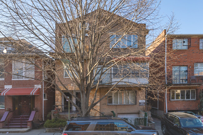 1438 49th St in Brooklyn, NY - Foto de edificio - Building Photo