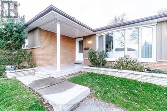 640 Netherton Crescent in Mississauga, ON - Building Photo - Building Photo