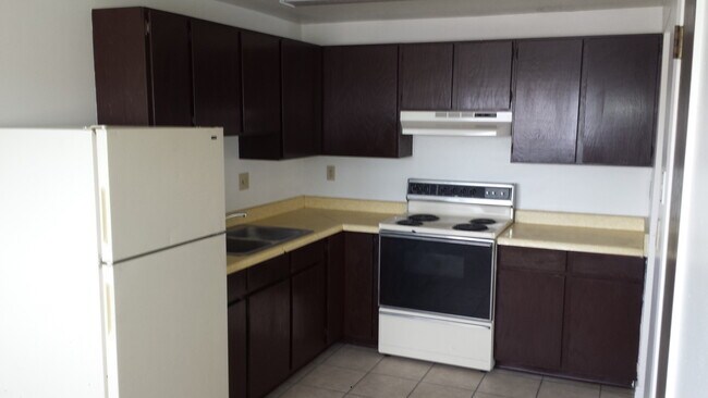 568 E 250 N in Vernal, UT - Building Photo - Building Photo
