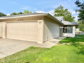 562-564 Jocelyn Dr in Loveland, CO - Building Photo