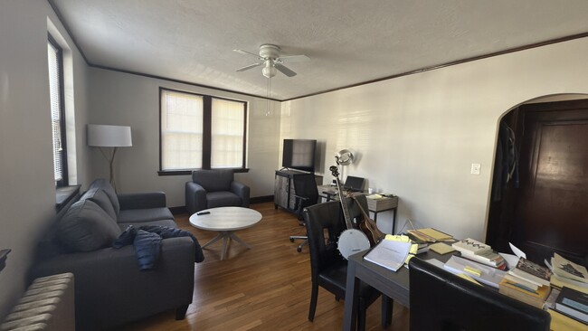 116 College Ave, Unit 1 in Somerville, MA - Building Photo - Building Photo