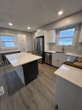 3332 Cedarbrook Rd in Cleveland Heights, OH - Building Photo - Building Photo