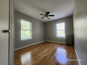 6800 S Harper Ave in Chicago, IL - Building Photo - Building Photo