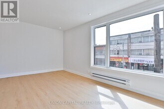 612 Gerrard St E in Toronto, ON - Building Photo - Building Photo