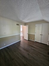 11814 Caenen St-Unit -11816 Caenen St in Overland Park, KS - Building Photo - Building Photo