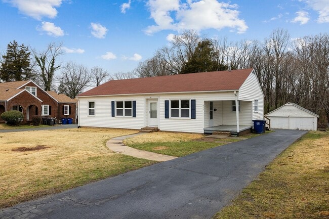 property at 611 Polo Rd