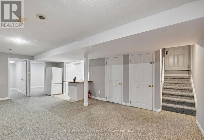 5594 Taw Ave in Mississauga, ON - Building Photo - Building Photo