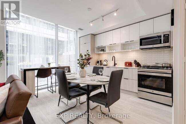 180-S180 Mill St in Toronto, ON - Building Photo - Building Photo