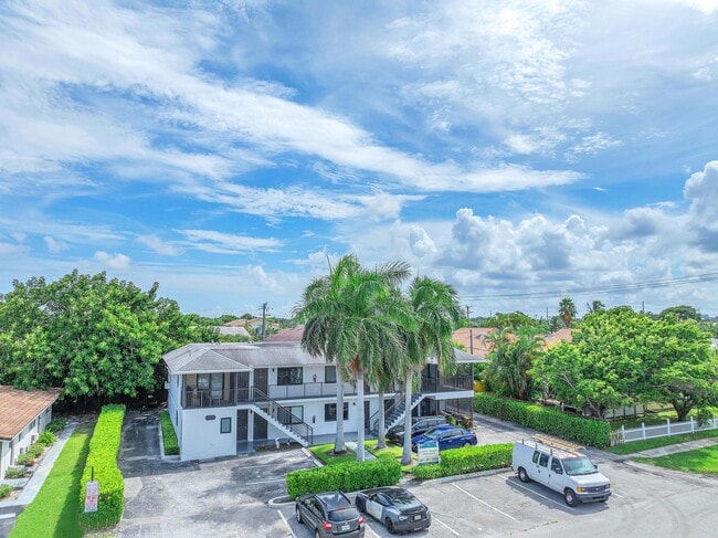 520 NE 45th St