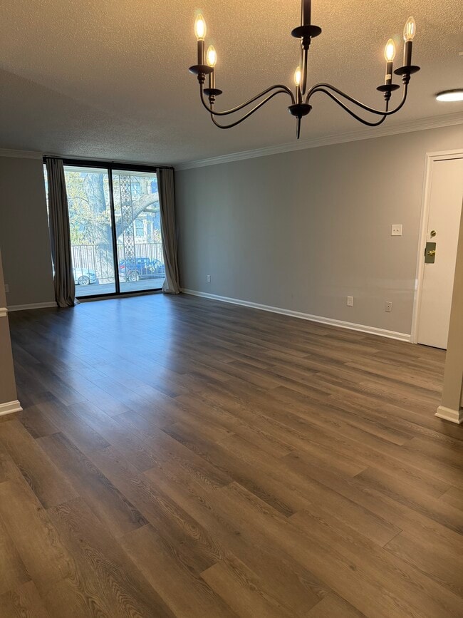 3121 Patrick Henry Dr, Unit 334 in Falls Church, VA - Building Photo - Building Photo