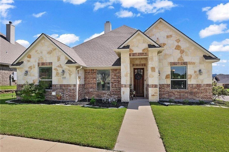 2000 Cassandra Ct in Bryan, TX - Foto de edificio