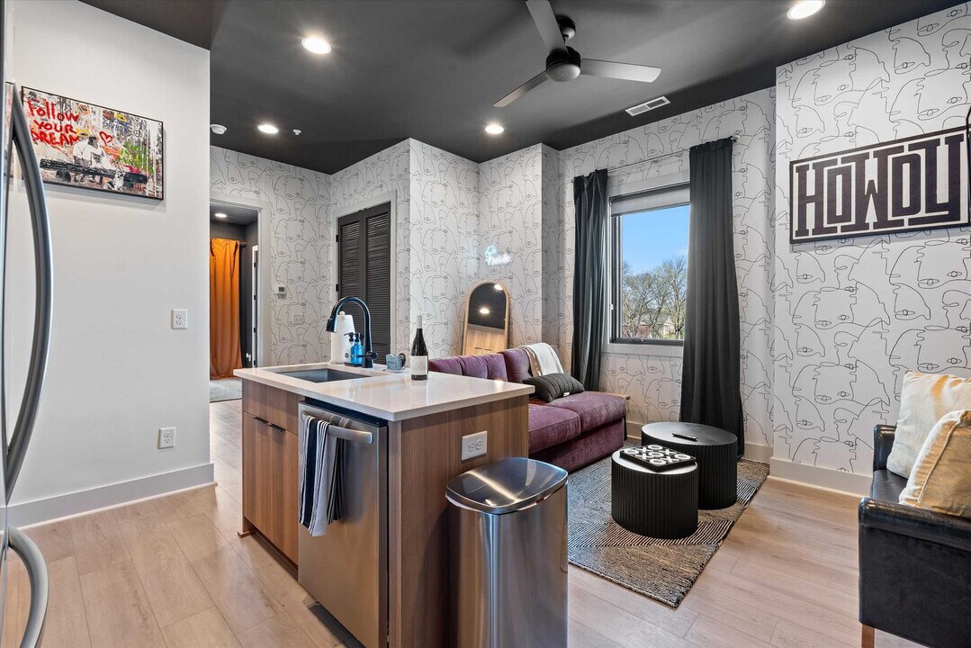 722 Mcferrin Ave in Nashville, TN - Building Photo