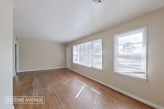 913 Oakview Cir in Fairfield, AL - Building Photo - Building Photo