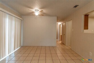 1301 Westway Dr, Unit 1319HAG in Killeen, TX - Foto de edificio - Building Photo