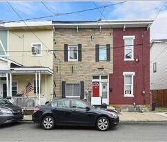 140 Home St in Pittsburgh, PA - Building Photo