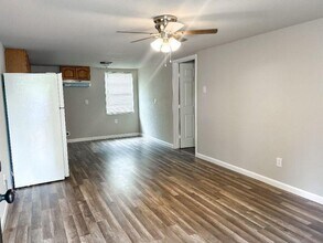 2432 W Little York Rd-Unit -4 in Houston, TX - Building Photo - Building Photo