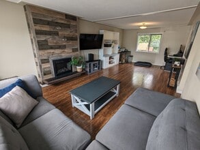 681-300-681 Vedder Crescent in Prince George, BC - Building Photo - Building Photo