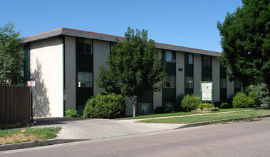 Uintah Park Apartments in Colorado Springs, CO - Building Photo - Building Photo