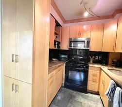 45 Hemenway St, Unit 2 in Boston, MA - Foto de edificio - Building Photo